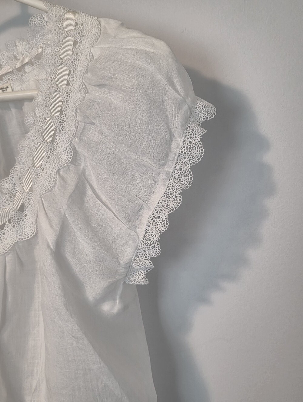 Women's White Blouse - DÔEN Marinette Vintage Inspired Peasant Embroidery Size M - Picture 9 of 13